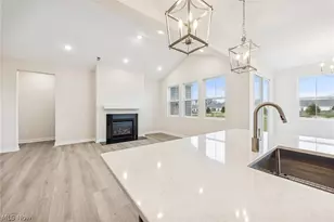 2170 Myla Wy, Amherst, OH 44001 - Photo 5