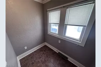 5177 Mahoning Avenue NW, Warren, OH 44483 - Photo 5