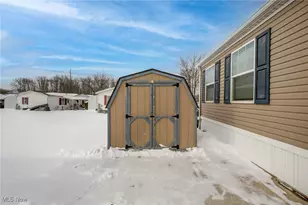 348 Robin Dr, Elyria, OH 44035 - Photo 47