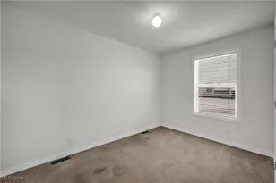 348 Robin Dr, Elyria, OH 44035 - Photo 43