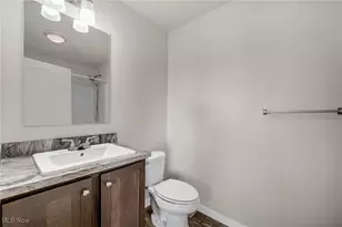 348 Robin Dr, Elyria, OH 44035 - Photo 35