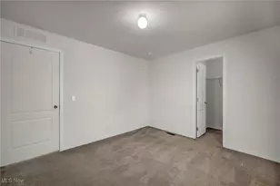 348 Robin Dr, Elyria, OH 44035 - Photo 33