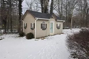 9155 Linden Cir, Windham, OH 44288 - Photo 3