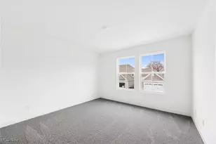 5062 Shepherds Gln, Willoughby, OH 44094 - Photo 13