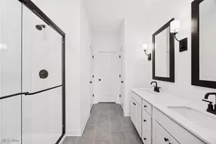 5062 Shepherds Gln, Willoughby, OH 44094 - Photo 23