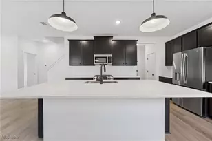 5062 Shepherds Gln, Willoughby, OH 44094 - Photo 9