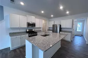 5081 Shepherds Gln, Willoughby, OH 44094 - Photo 3