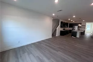 5083 Shepherds Gln, Willoughby, OH 44094 - Photo 7