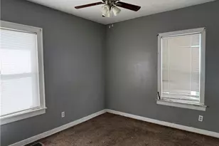 466 N Hazelwood Ave, Youngstown, OH 44509 - Photo 3