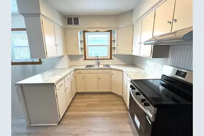 1407 Elm Street, Coshocton, OH 43812 - Photo 9