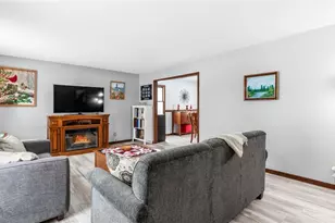 3830 Michael Ln, Zanesville, OH 43701 - Photo 7