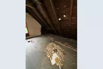 11226 Greenwich Avenue, Loveland, OH 44105 - Photo 31