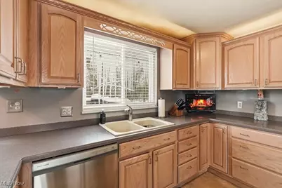 307 Washington Drive, Northfield, OH 44067 - Photo 13