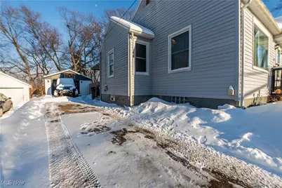 147 Woolf Avenue, Akron, OH 44312 - Photo 7