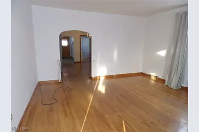 477 W 39th Street, Shadyside, OH 43947 - Photo 7