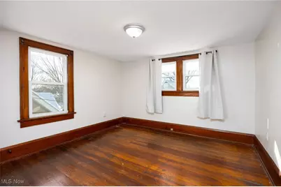 241 24th Street NW, Barberton, OH 44203 - Photo 13