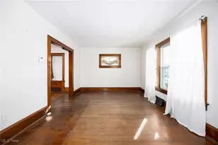 241 24th St NW, Barberton, OH 44203 - Photo 9