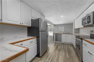 6398 Forest Park Dr, North Ridgeville, OH 44039 - Photo 13