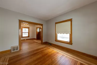 1116 Adelaide Avenue SE, Warren, OH 44484 - Photo 5