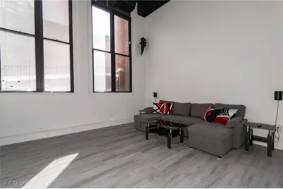 1133 W 9th Street #120, Loveland, OH 44113 - Photo 5