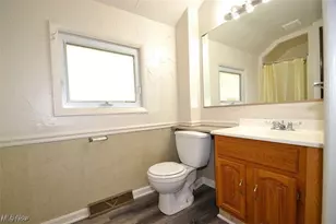 450 Allyn St, Akron, OH 44304 - Photo 7