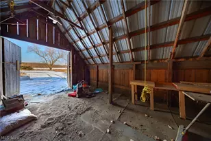 2430 S Hametown Rd, Norton, OH 44203 - Photo 39