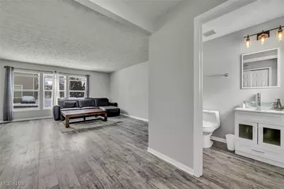 558 Lenox Court, Grandview Heights, OH 44147 - Photo 5