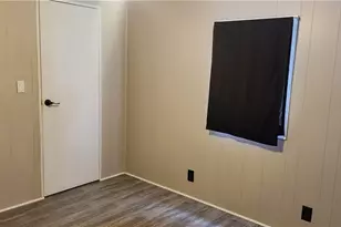 202 W Main St, Conneaut, OH 44030 - Photo 11