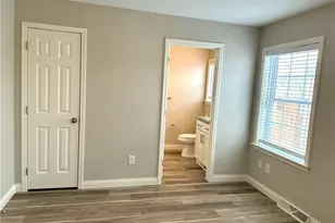 4433 Fenwick Ave, Loveland, OH 44113 - Photo 9