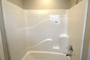 4433 Fenwick Ave, Loveland, OH 44113 - Photo 11