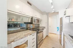 12700 Lake Ave, Oakwood, OH 44107 - Photo 13