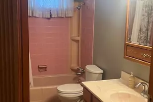 1124 Valley Dr NW, North Canton, OH 44720 - Photo 9