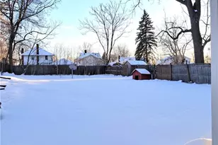 349 Elm St, Wadsworth, OH 44281 - Photo 13