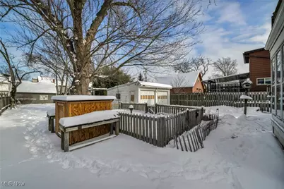 17610 Narragansett Avenue, Oakwood, OH 44107 - Photo 35