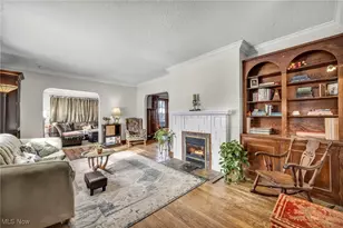 17610 Narragansett Ave, Oakwood, OH 44107 - Photo 5