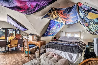 17610 Narragansett Avenue, Oakwood, OH 44107 - Photo 33