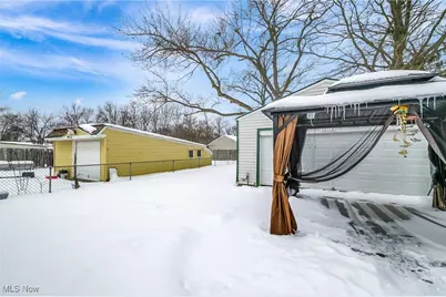 12112 Carrington Avenue, Loveland, OH 44135 - Photo 25