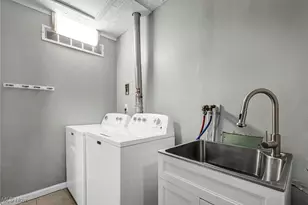 12112 Carrington Ave, Loveland, OH 44135 - Photo 19