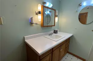 2160 Ingersoll Dr, Akron, OH 44320 - Photo 23