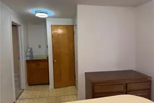 2160 Ingersoll Dr, Akron, OH 44320 - Photo 15