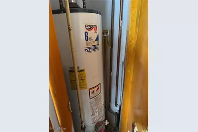 2160 Ingersoll Drive, Akron, OH 44320 - Photo 29