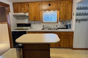 2160 Ingersoll Dr, Akron, OH 44320 - Photo 15