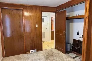 2160 Ingersoll Dr, Akron, OH 44320 - Photo 17