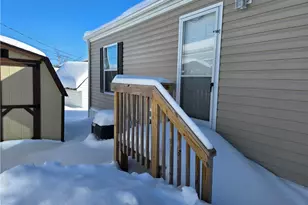 12860 Mayfield Rd, Chardon, OH 44024 - Photo 5