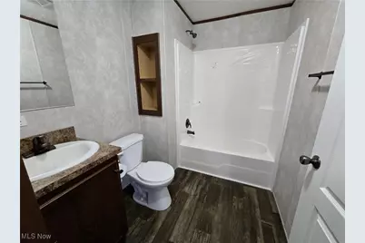 12860 Mayfield Road, Chardon, OH 44024 - Photo 17