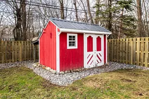 3974 Winton Park Dr, North Olmsted, OH 44070 - Photo 7