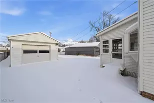 28759 Forest Rd, Willowick, OH 44095 - Photo 5