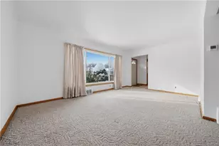 28759 Forest Rd, Willowick, OH 44095 - Photo 9