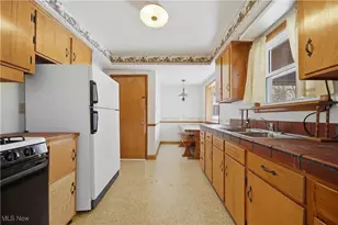 28759 Forest Rd, Willowick, OH 44095 - Photo 15