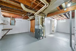 835 Carnegie Ave, Akron, OH 44314 - Photo 35